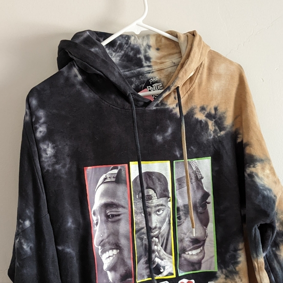 🆕🌿OVERSIZED GRAPHIC SWEATER🌿 - Picture 4 of 6